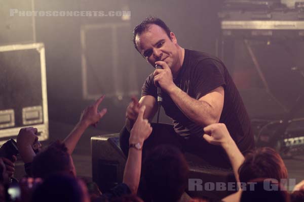 FUTURE ISLANDS - 2015-04-02 - PARIS - La Cigale - 